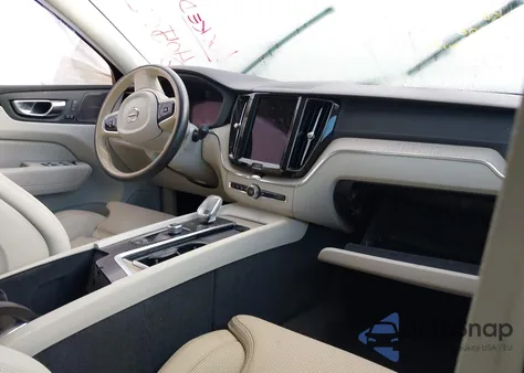 2022 Volvo Xc60 B5 Inscription z USA, uszkodzony, nr VIN YV4L12DL8N1950695